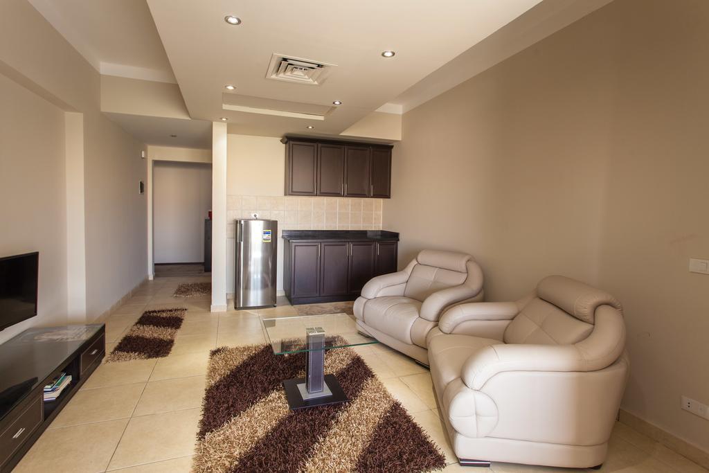 Rivoli Suites Hurghada Habitación foto